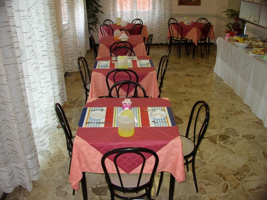 Hotel Ivette Rimini Extérieur photo